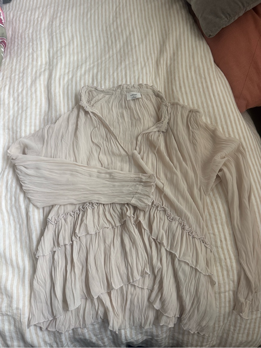 Aritzia Cream Wilfred blouse with ruffles, size M